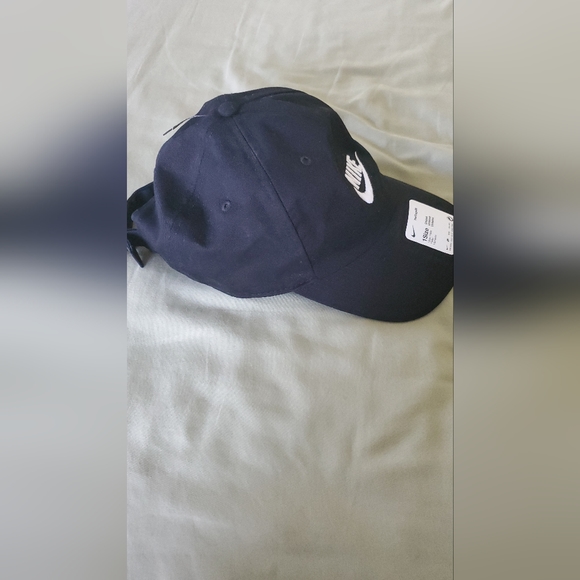 Classic Nike Heritage86 Hat - Adult Unisex - One Size - New With Tags - Picture 2 of 5